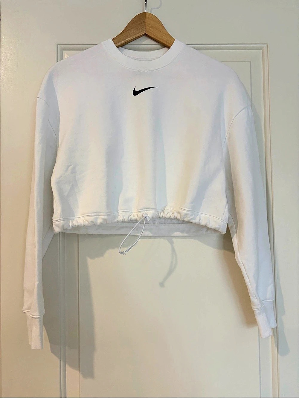Nike Cropped Sweatshirt in White Small